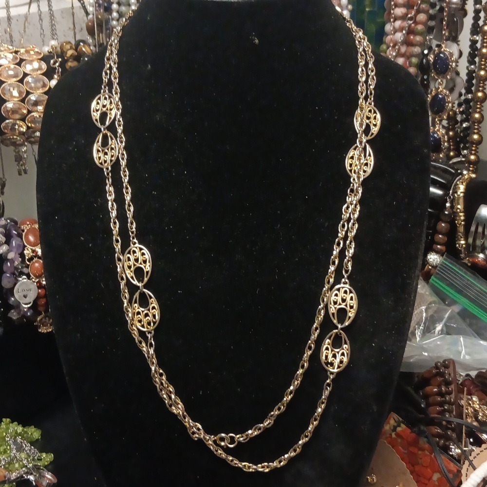 Vintage Gold-Tone Necklace with Filigree Stations